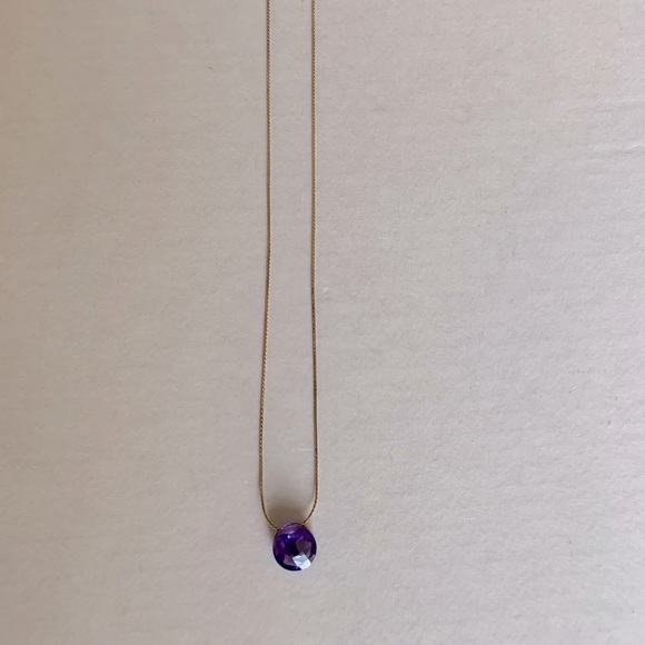 Shiny purple semi-precious stone choker necklace with gold color fine chain - Picture 10 of 11